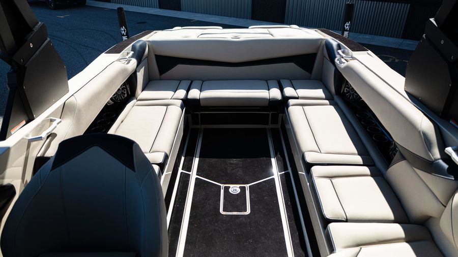 2027 Supreme S240, photo 12 of 20