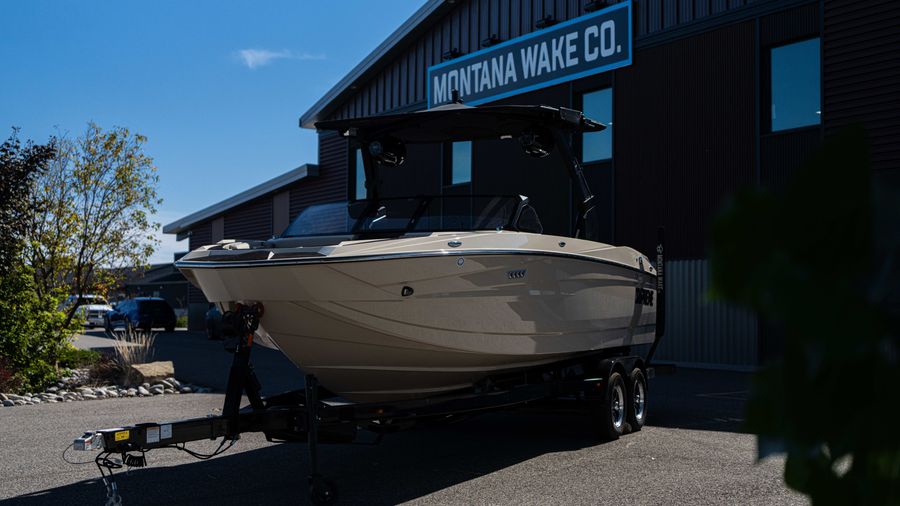2027 Supreme S240, photo 8 of 20