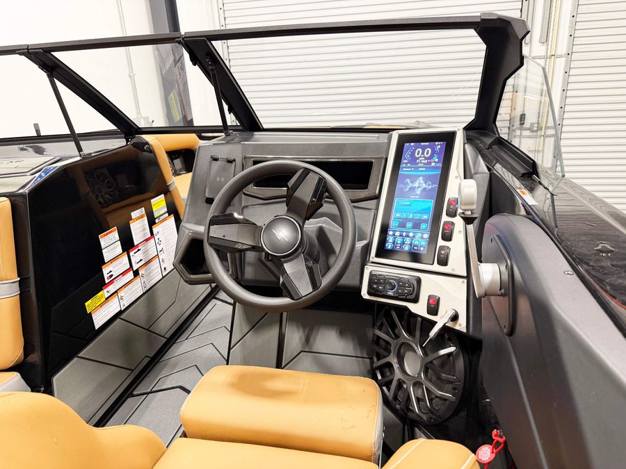2027 Supreme S220, photo 10 of 11