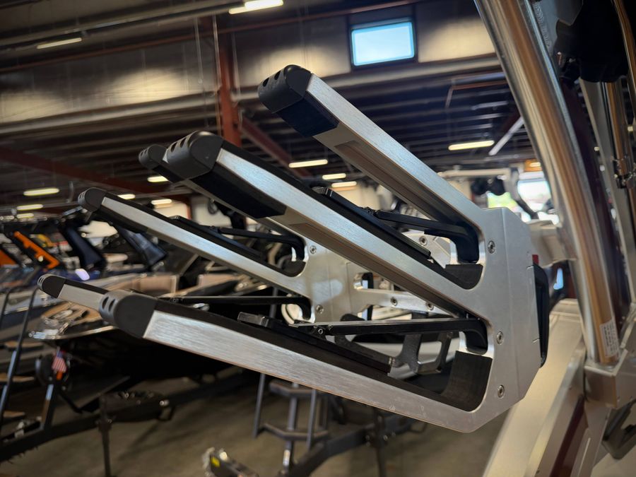 2022 MasterCraft XT23, photo 15 of 17