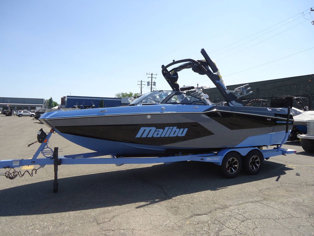 2026 Malibu Boats 24 MXZ