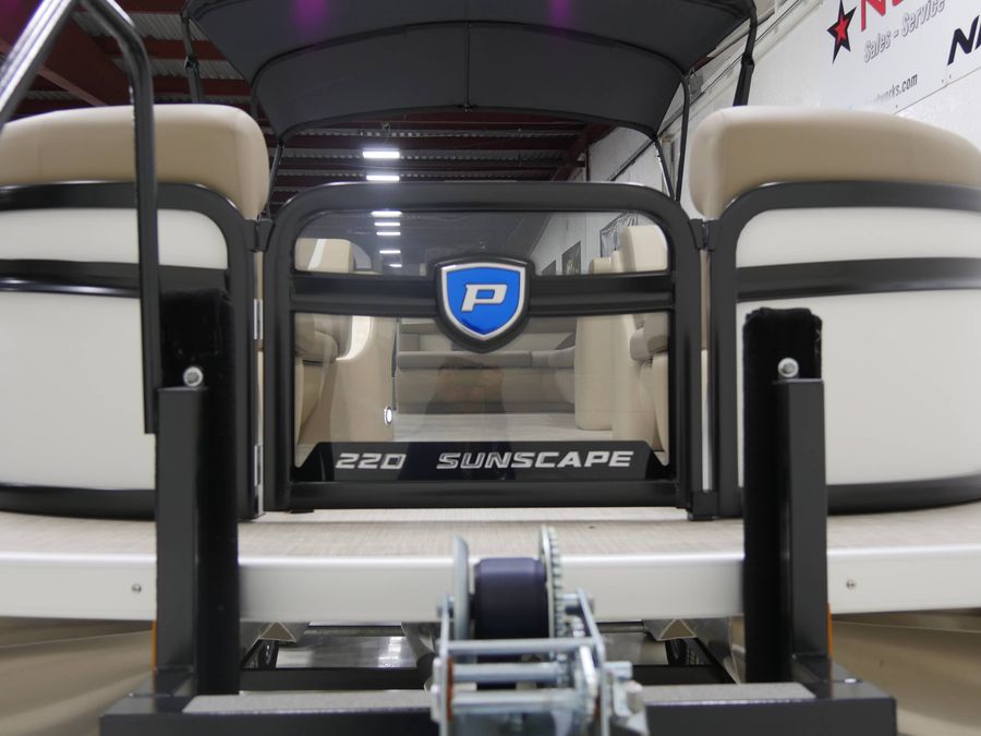 2025 Premier 220 Sunscape RE XLC, photo 4 of 12