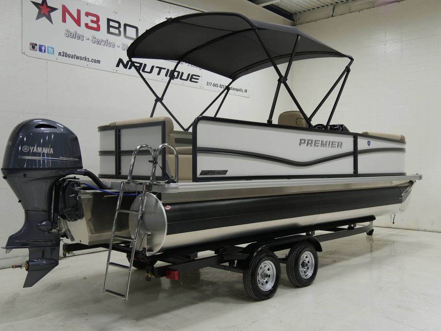 2025 Premier 220 Sunscape RE XLC, photo 3 of 12
