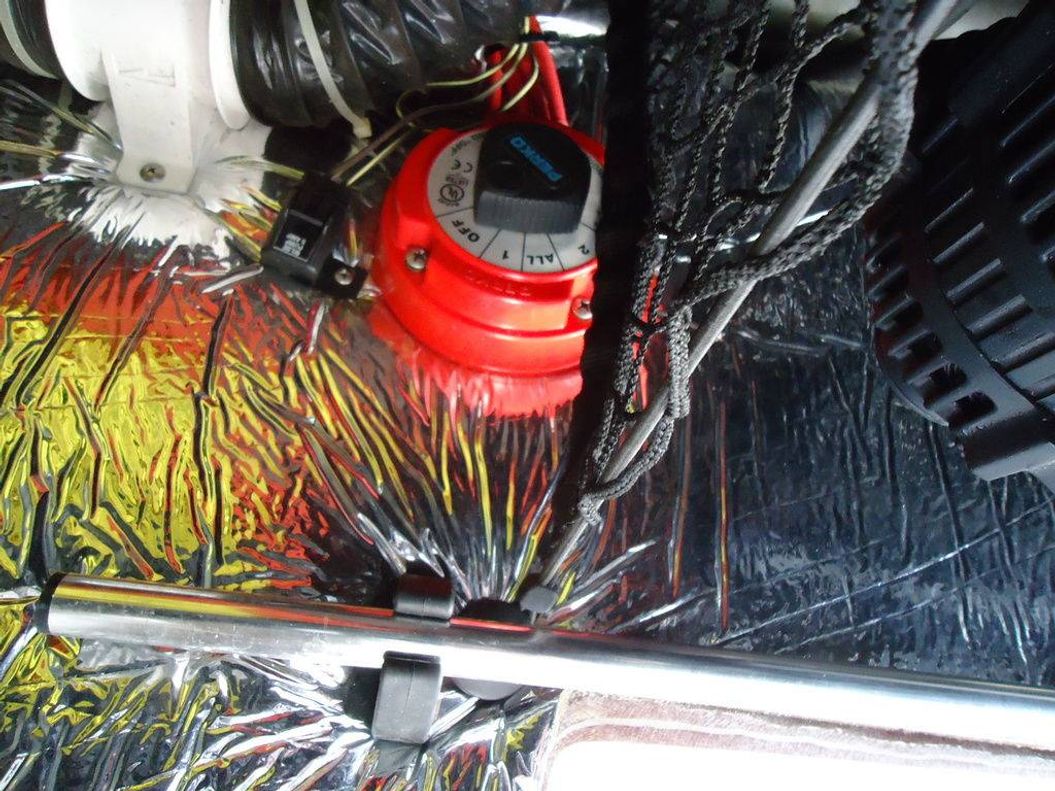 2009 Glastron GLS-215