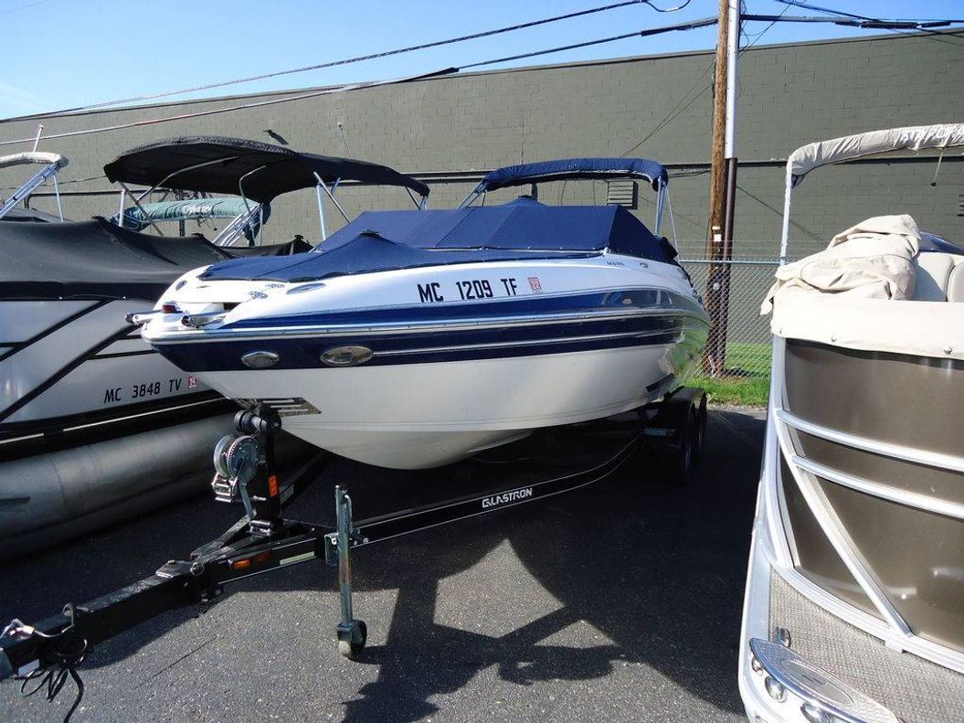 2009 Glastron GLS-215