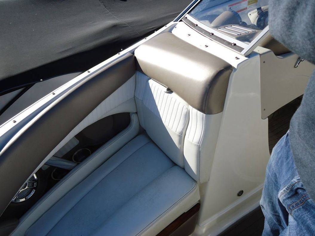 2009 Glastron GLS-215