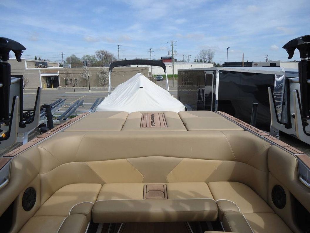 2022 Moomba Max