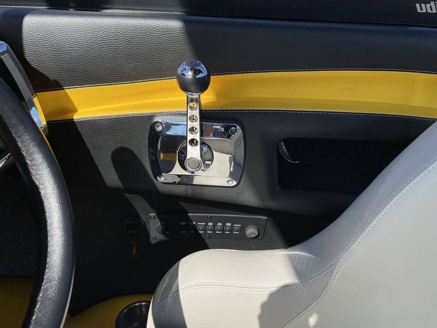 2013 Malibu 23LSV, photo 17 of 25