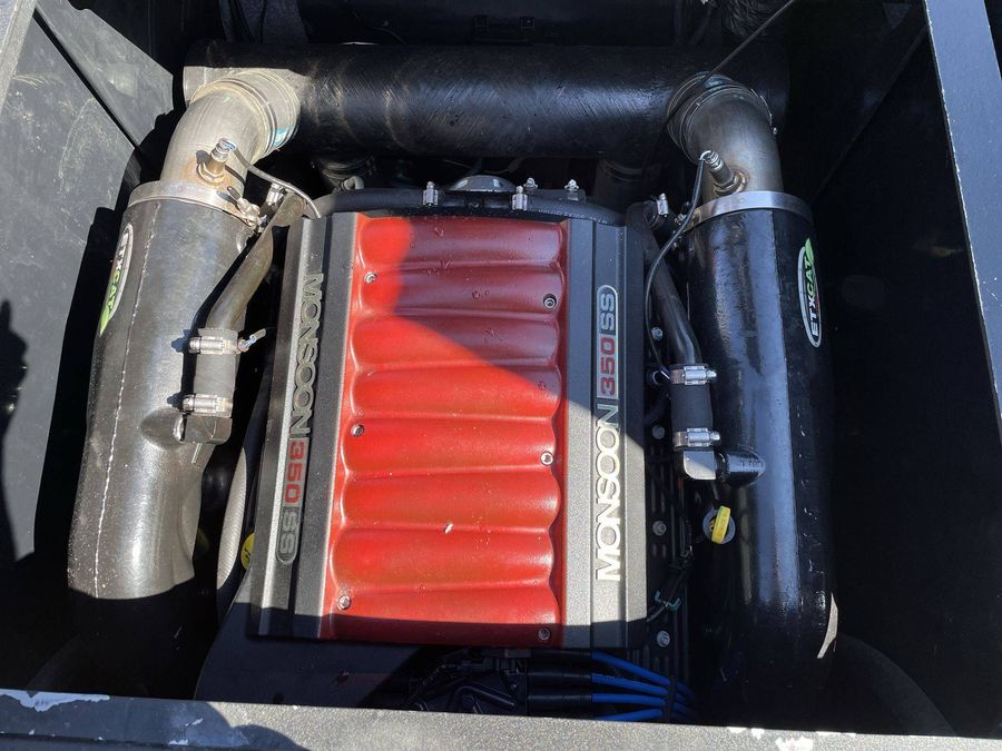 2013 Malibu 23LSV, photo 12 of 25