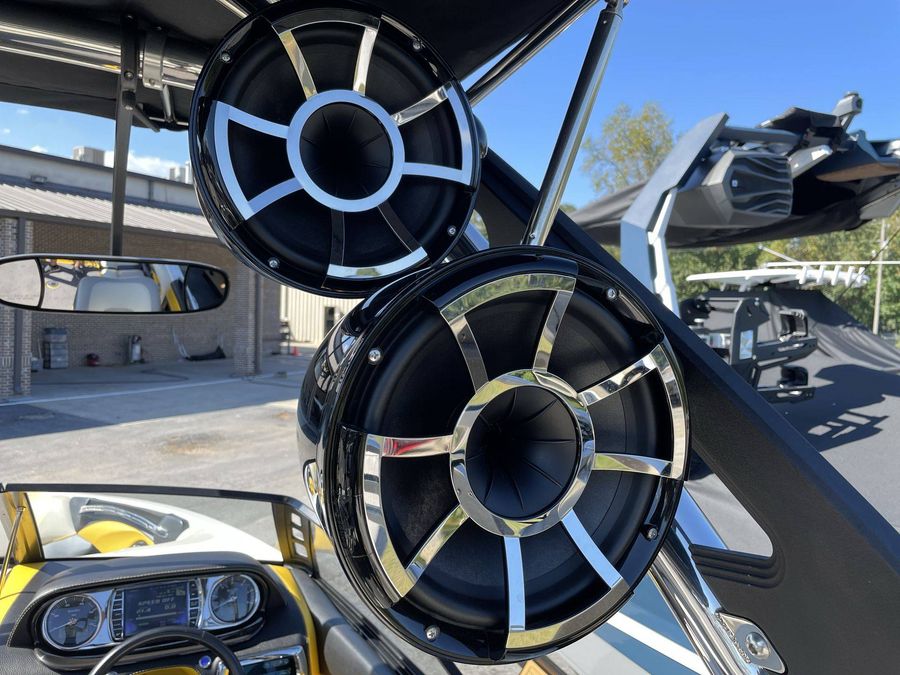 2013 Malibu 23LSV, photo 19 of 25