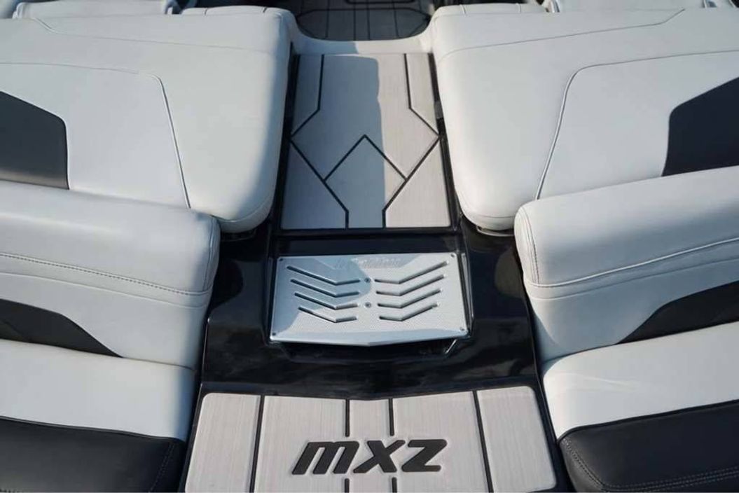 2020 Malibu Boats 22 MXZ