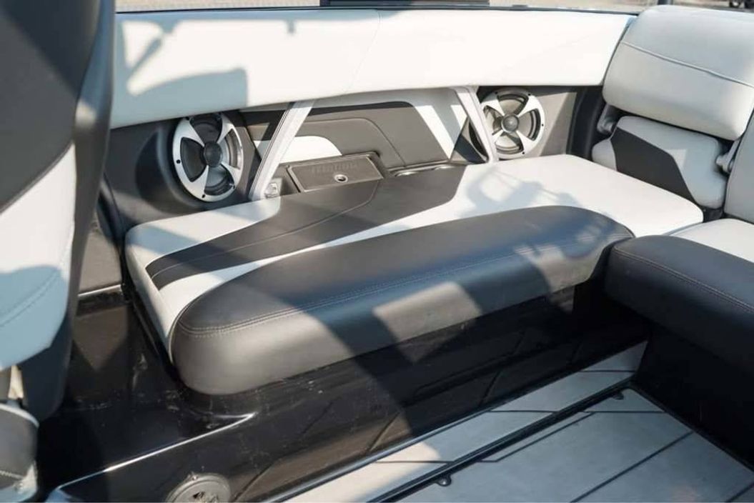 2020 Malibu Boats 22 MXZ
