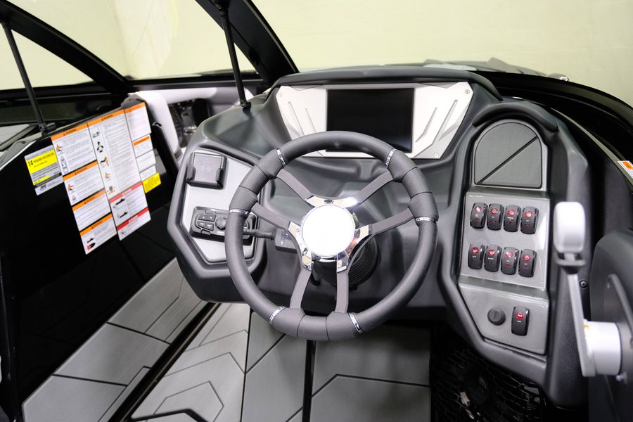 2026 Supreme S220, photo 11 of 27