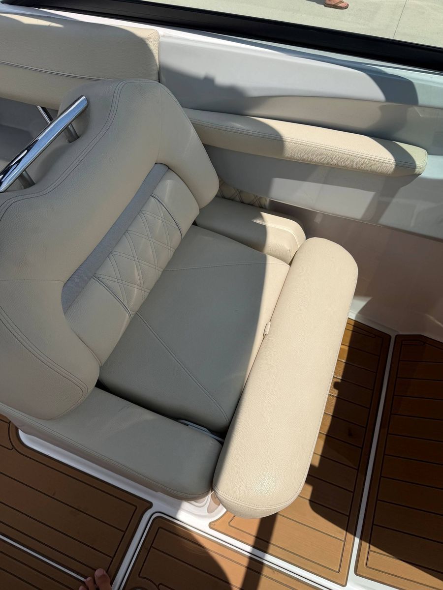 2021 Regal LX2, photo 12 of 15