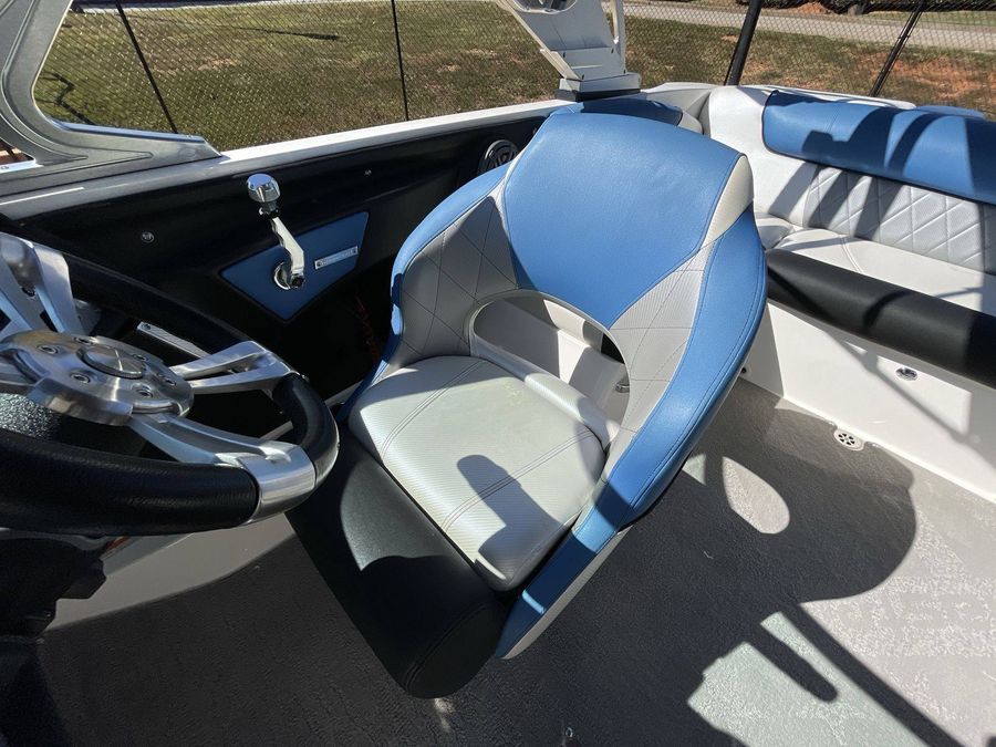 2014 MasterCraft X2, photo 21 of 30