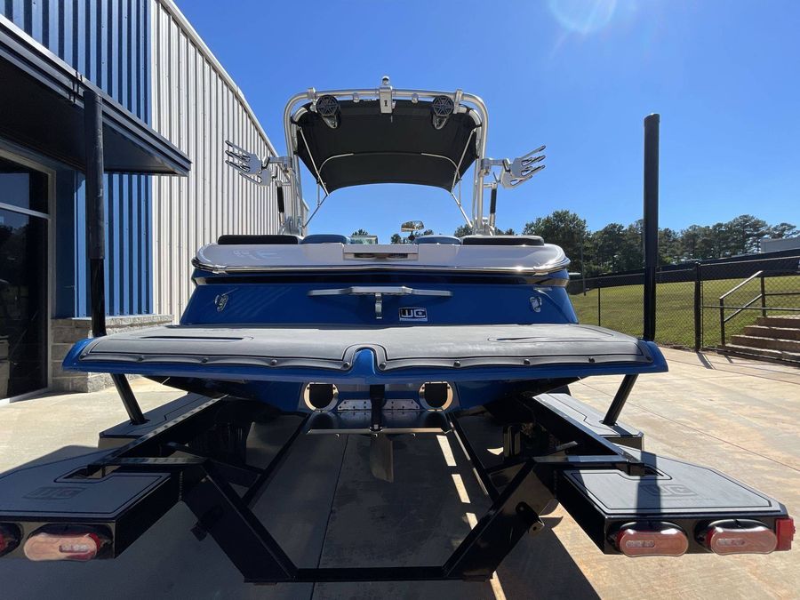 2014 MasterCraft X2, photo 4 of 30