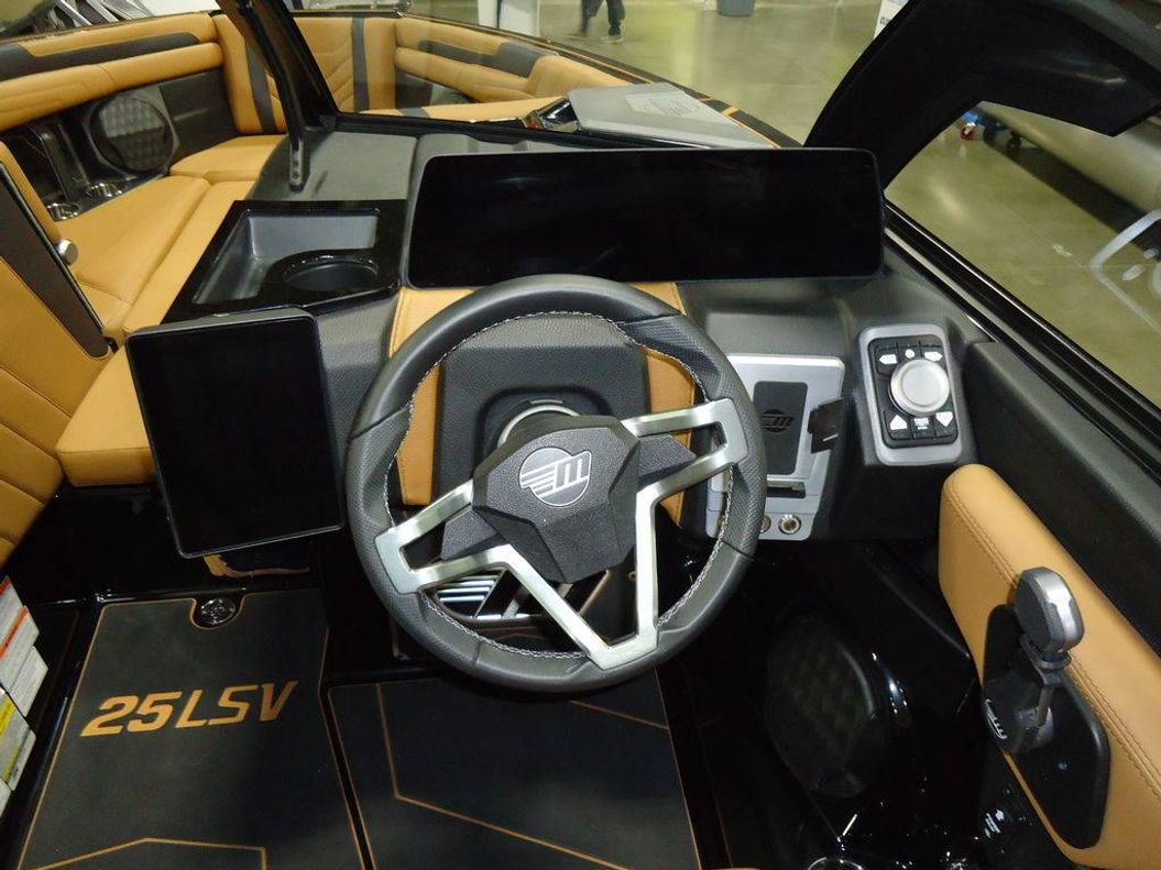 2025 Malibu Boats 25 LSV