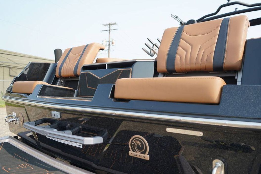 2025 Malibu Boats 25 LSV