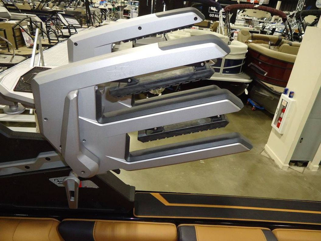 2025 Malibu Boats 25 LSV