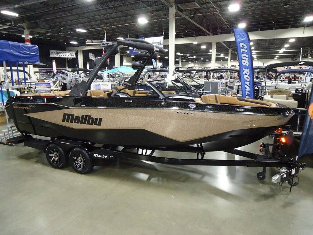 2025 Malibu Boats 25 LSV