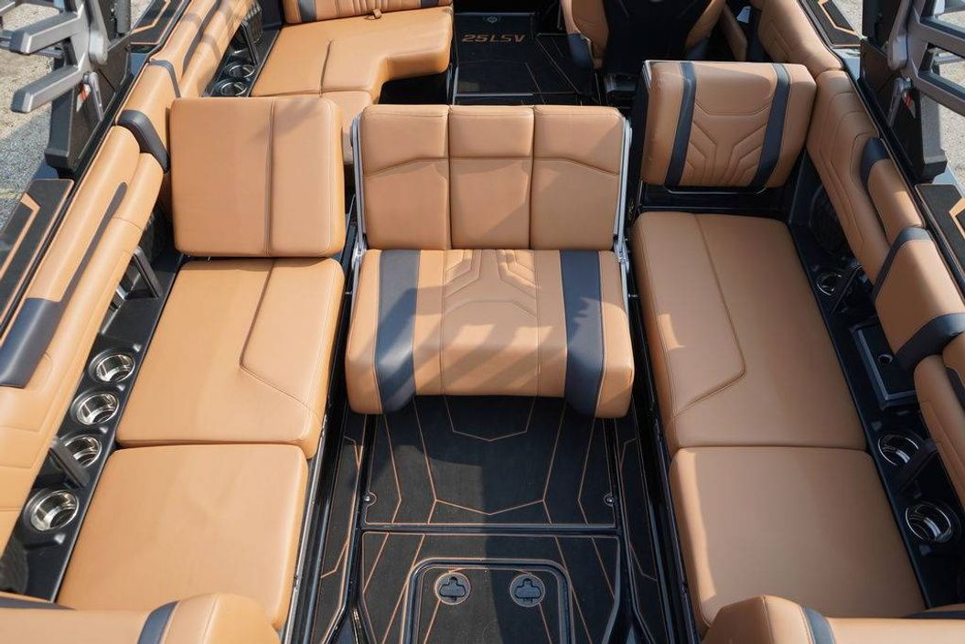 2025 Malibu Boats 25 LSV