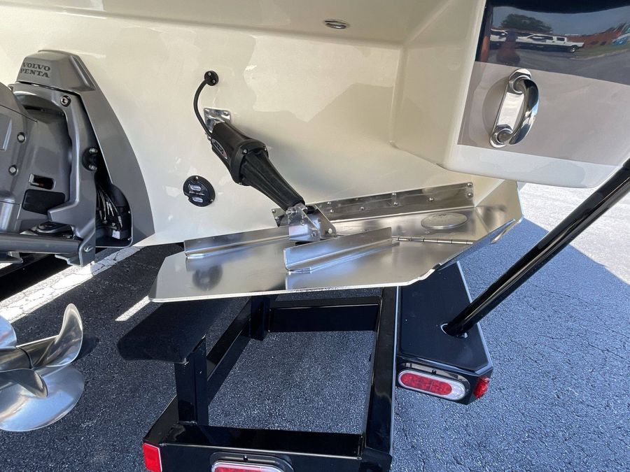 2026 Chris-Craft 25 SPORTSTER WAKE SURF, photo 11 of 29