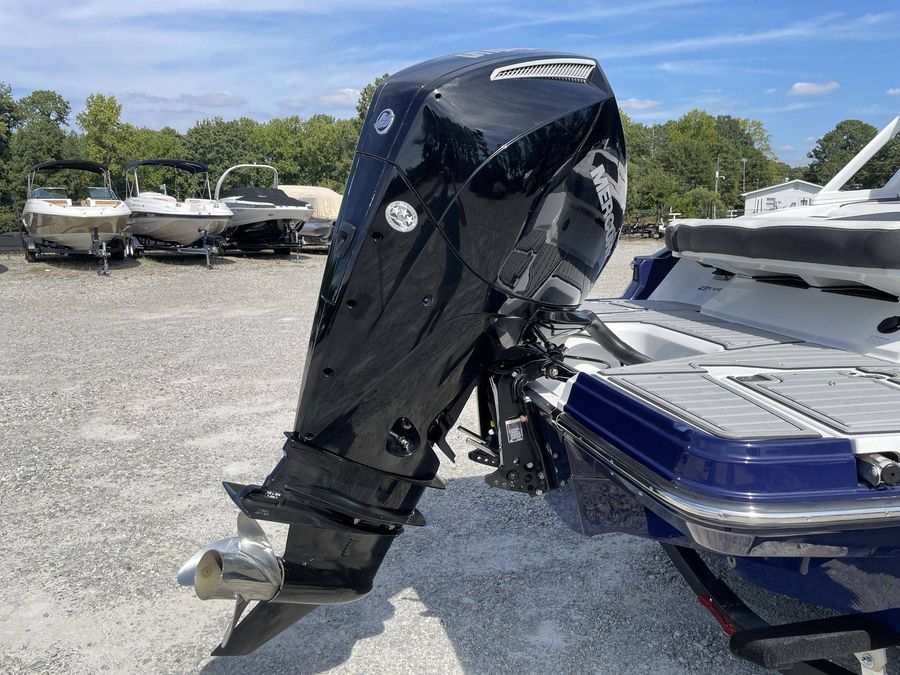 2021 Monterey 235SS, photo 23 of 30