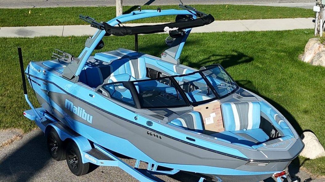 2026 Malibu Boats 22 LSV