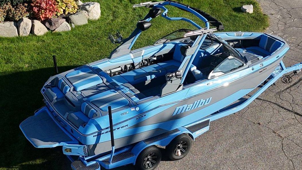 2026 Malibu Boats 22 LSV