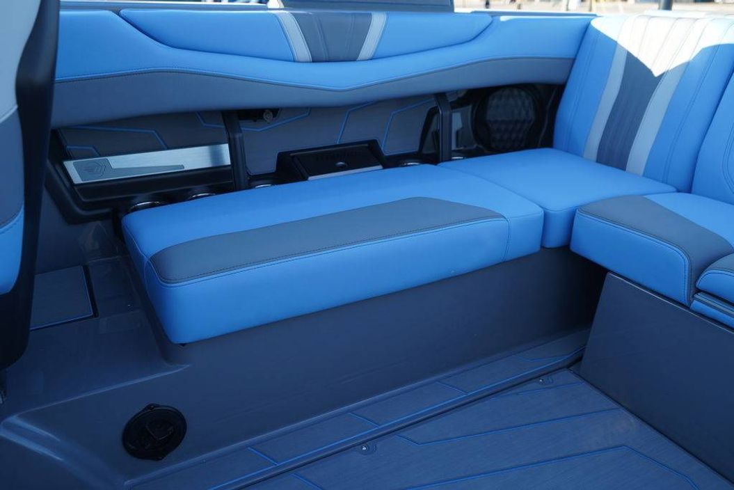 2026 Malibu Boats 22 LSV
