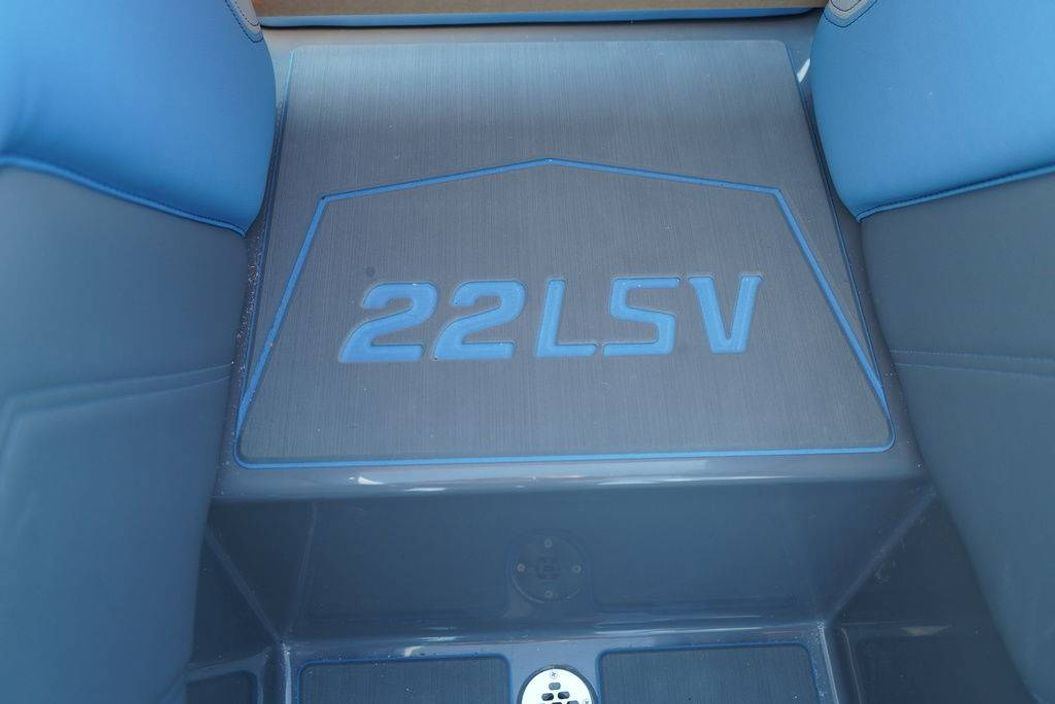 2026 Malibu Boats 22 LSV
