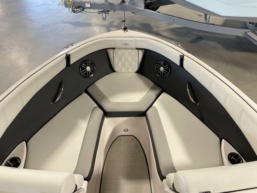 2025 Regal 2000ES, photo 7 of 16