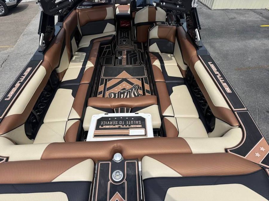 2023 Centurion RI 265, photo 10 of 17