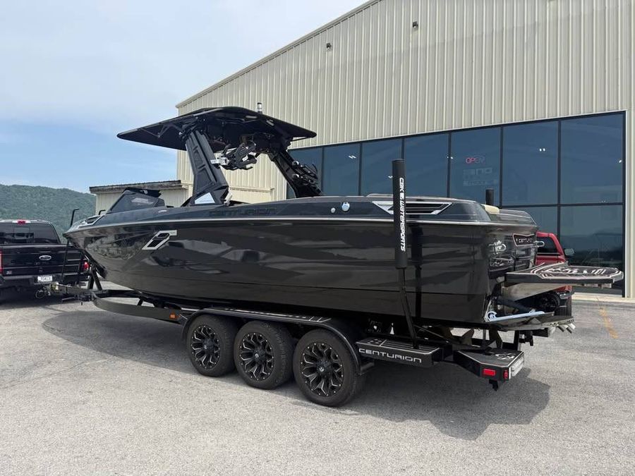 2023 Centurion RI 265, photo 3 of 17