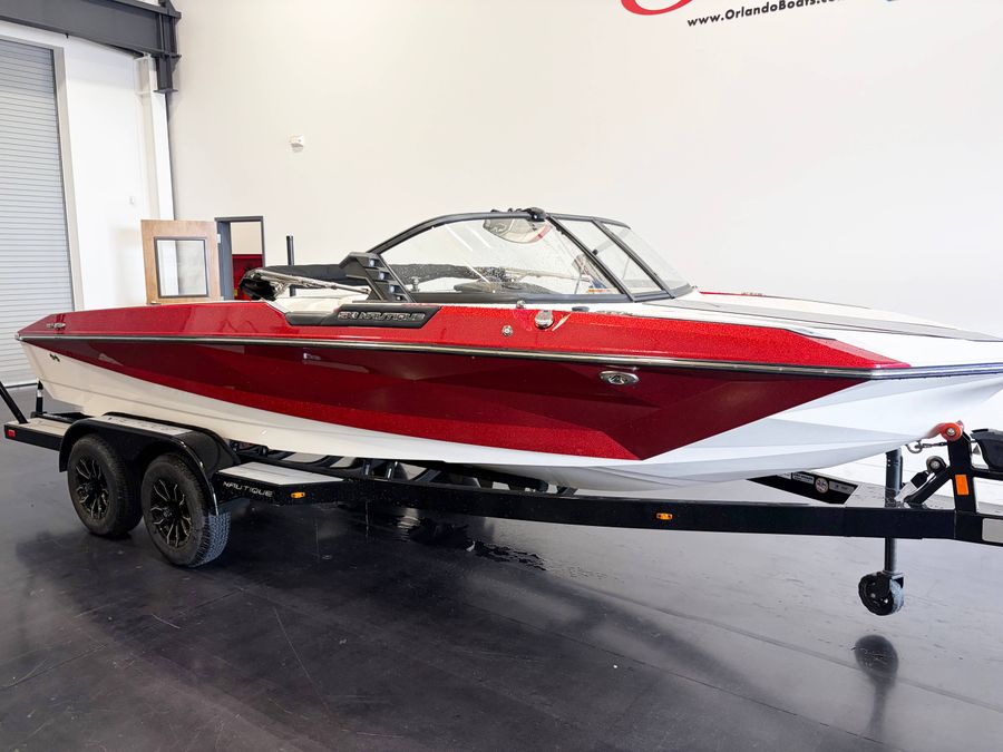 2019 Nautique Ski, photo 2 of 11