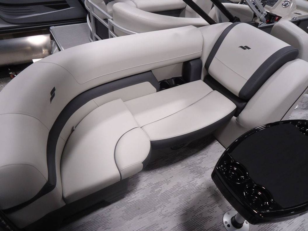 2026 Starcraft Marine EX 22 R