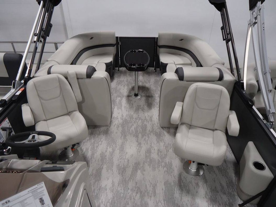 2026 Starcraft Marine EX 22 R