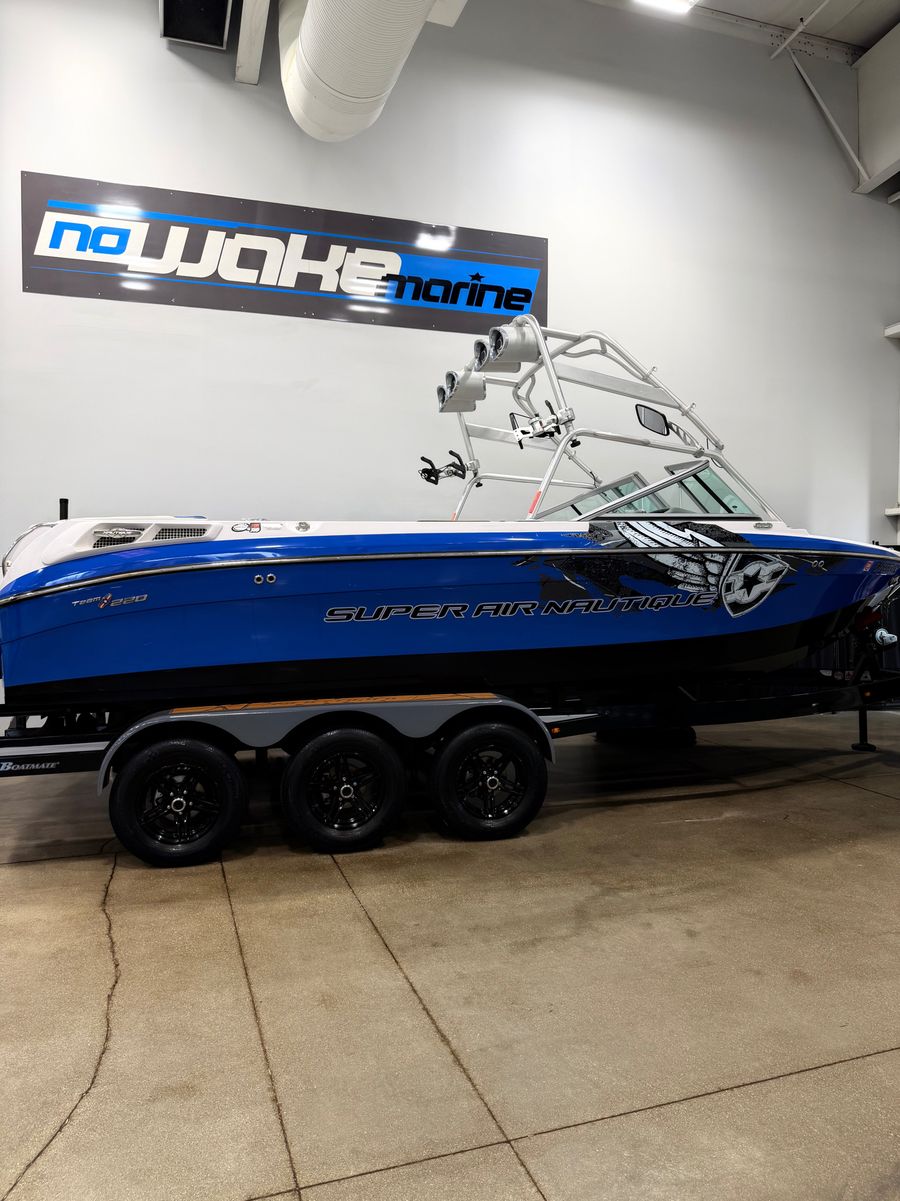 2009 Nautique 220 TE, photo 2 of 14