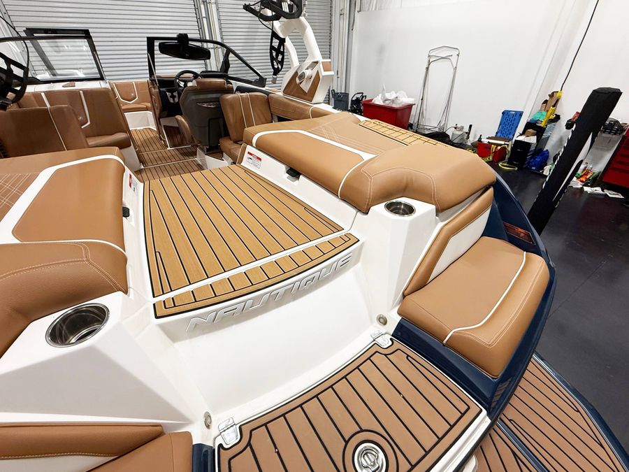 2020 Nautique G21, photo 7 of 14
