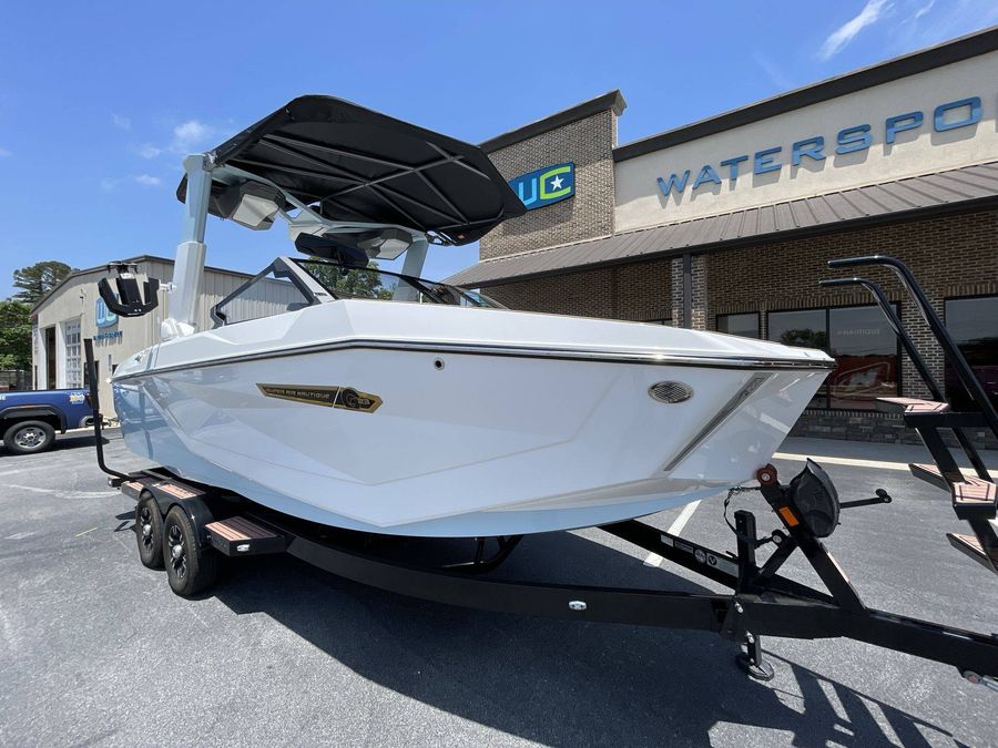 2025 Nautique G23