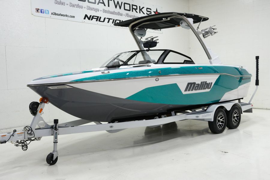 2021 Malibu 23 LSV, photo 5 of 25