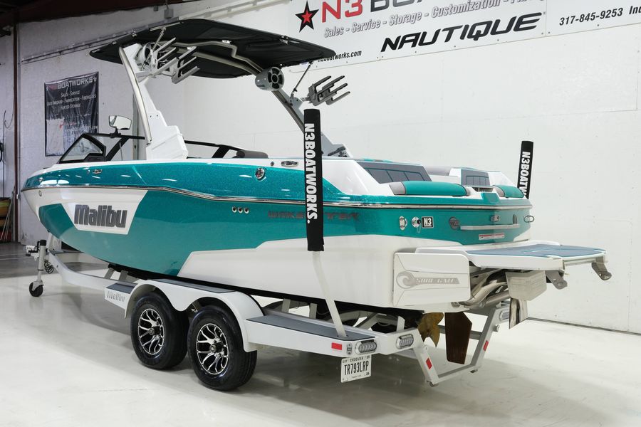 2021 Malibu 23 LSV, photo 6 of 25
