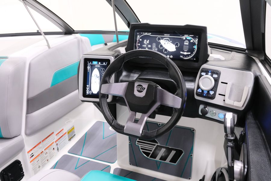 2021 Malibu 23 LSV, photo 12 of 25