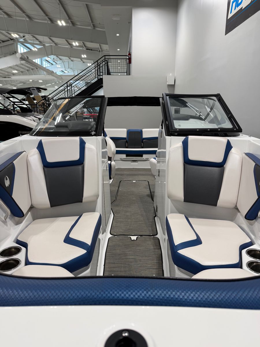 2021 Scarab 255 ID, photo 9 of 14