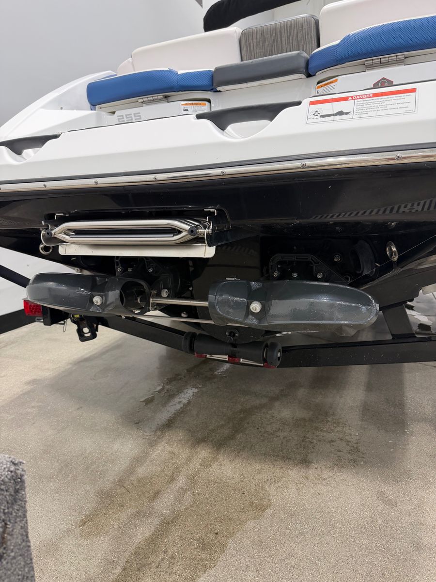 2021 Scarab 255 ID, photo 5 of 14