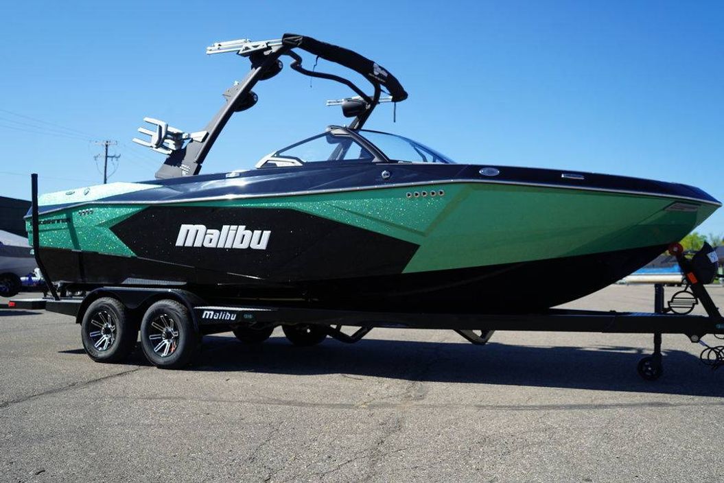 2025 Malibu Boats 23 LSV