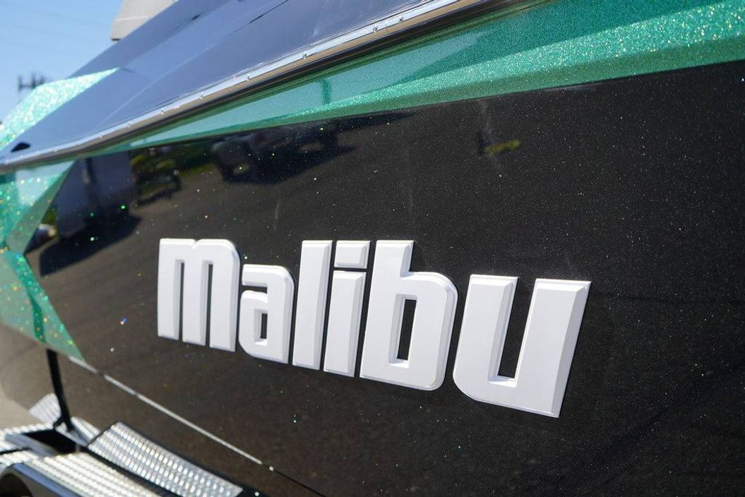 2025 Malibu Boats 23 LSV