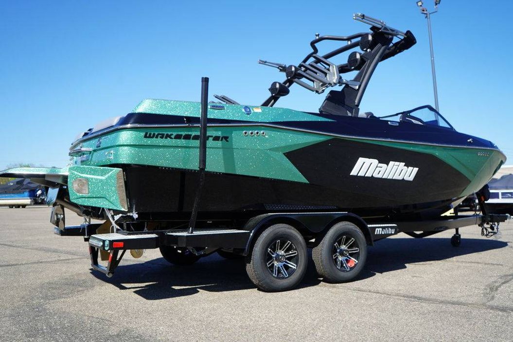 2025 Malibu Boats 23 LSV