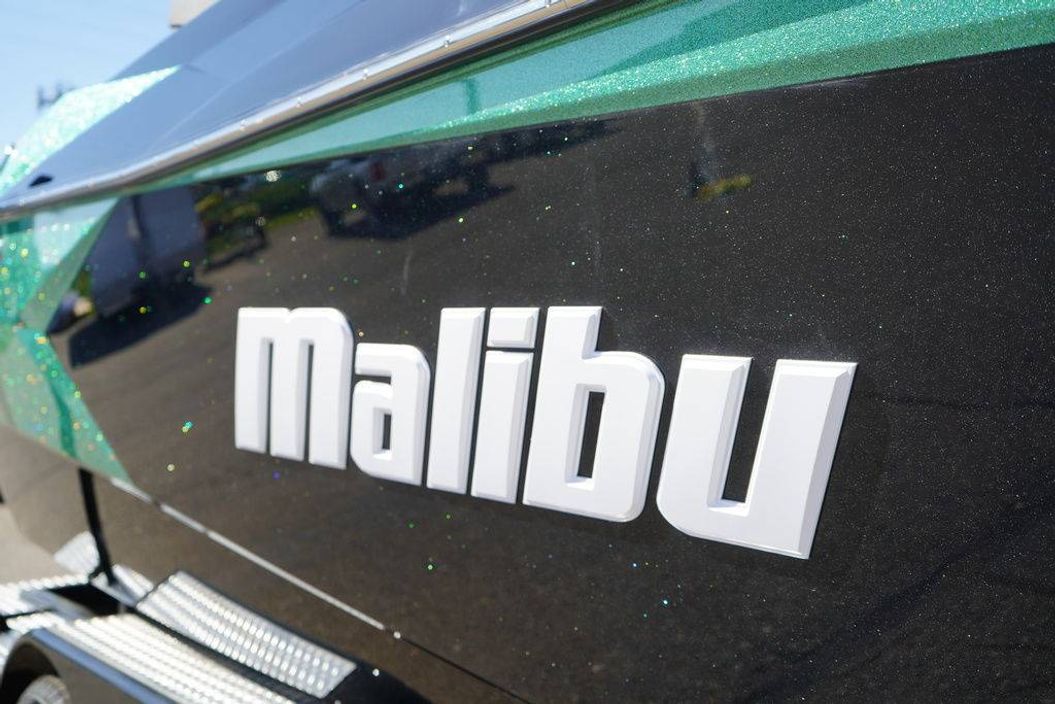 2025 Malibu Boats 23 LSV