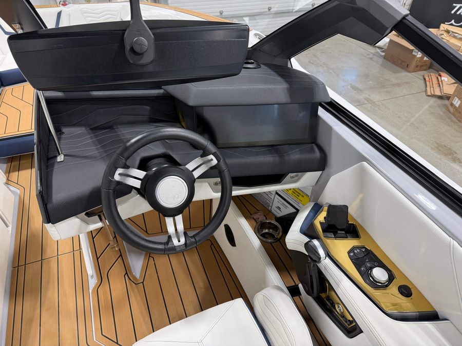 2025 Nautique G25, photo 14 of 15